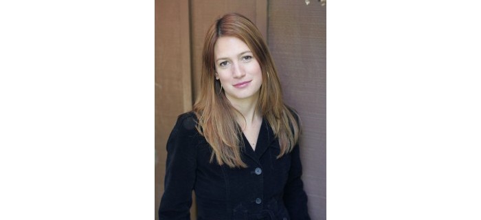 picture of gillian flynn